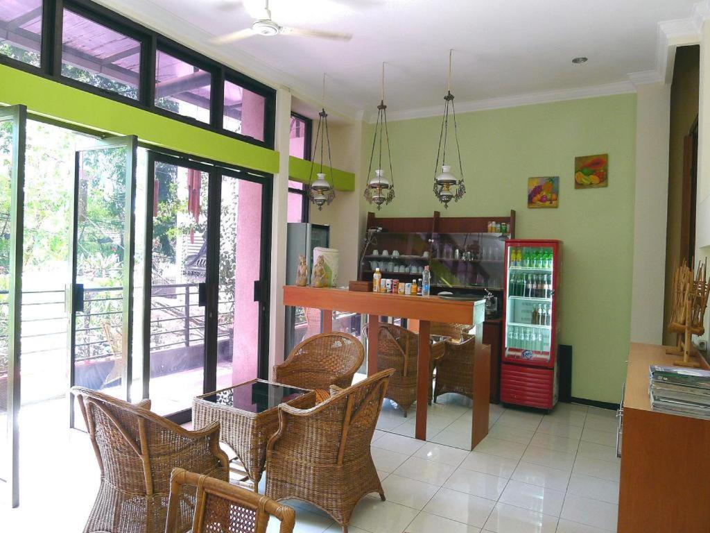 Jawa 22 Hotel And Residence Surabaya Exteriör bild